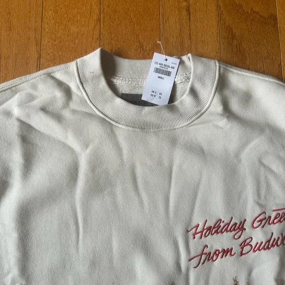 NWT Abercrombie Budweiser Holiday Greetings Crewneck Sweater - Cream and Brown - Picture 3 of 5